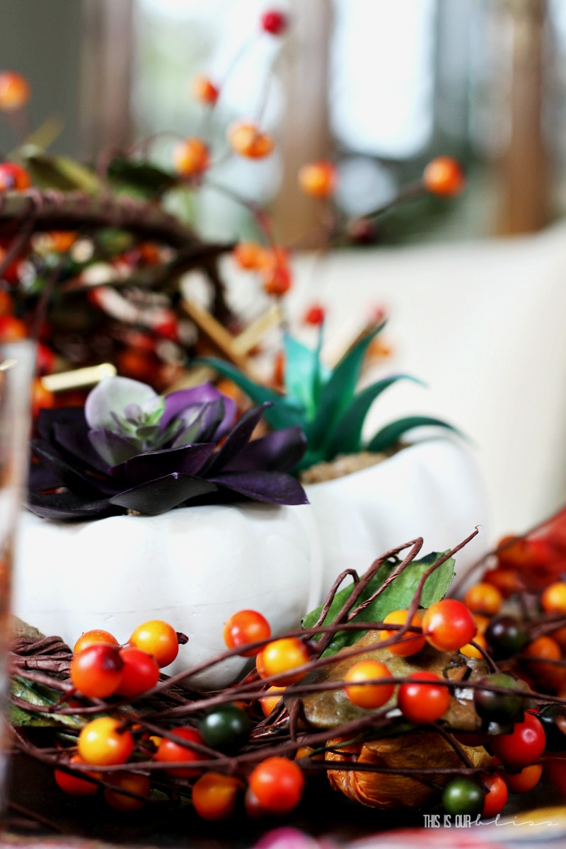 A Burnt Orange and Berry Fall Tablescape | Fall Dining Room decorating ideas