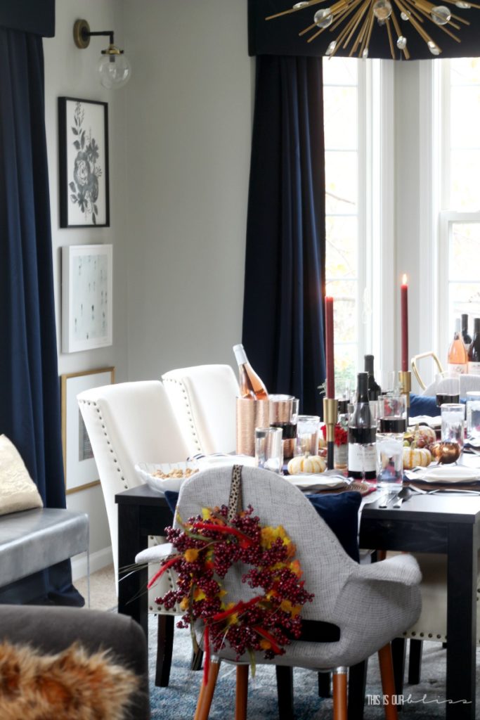 Navy Blue and Burgundy Thanksgiving Tablescape plus my go-to wine and appetizer pairings #Thanksgiving #ThanksgivingTable