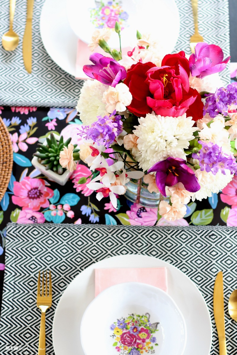 Floral & Feminine Spring Table - How to Make a Quick and Simple Spring Floral Arrangement using fresh and faux flowers! - This is our Bliss
