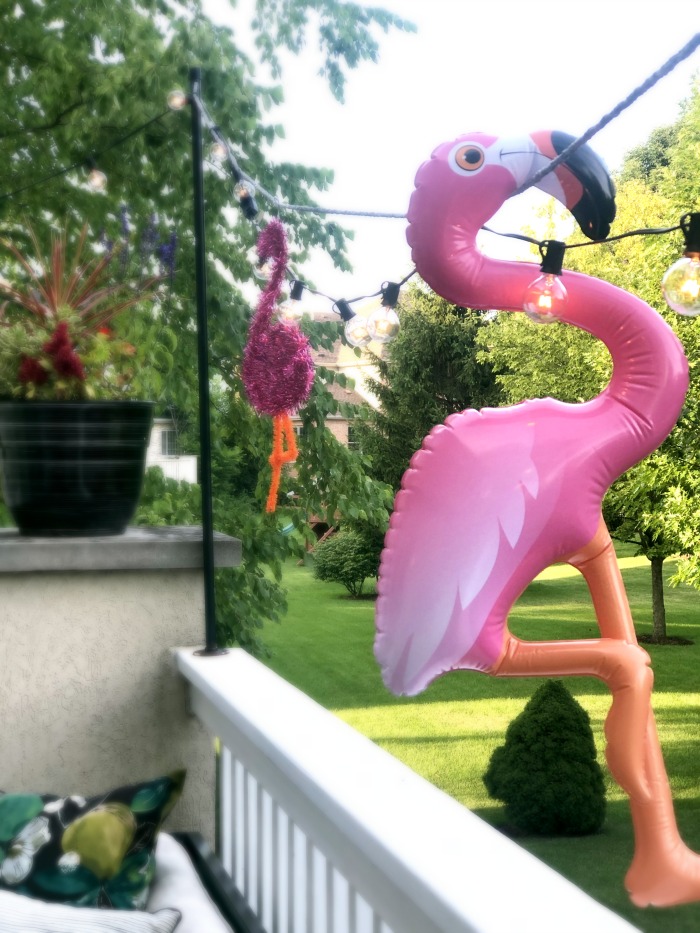Flamingo Friday party - Summer party ideas - This is our Bliss