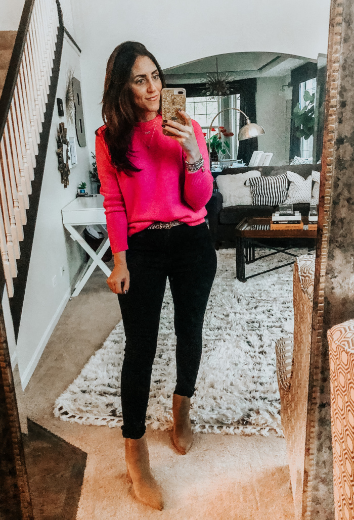hot pink sweater with black skinny jeans and leopard belt - how to style a hot pink sweater - ways to wear hot pink