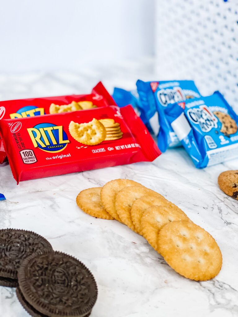 busy mom hacks for organizing snack time - Nabisco @ walmart - This is our Bliss - Oreo cookies chips ahoy Ritz crackers #momhacks #snackideas #onthegosnackideas #pantrybins (3)