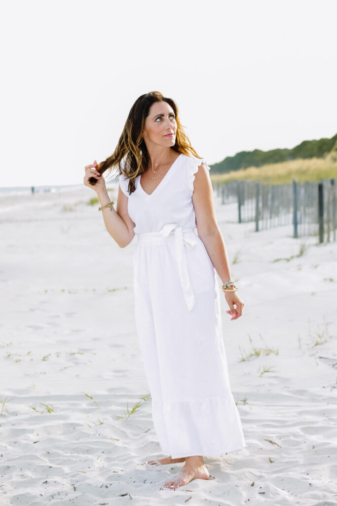 20 White Dresses for a Beach Family ...