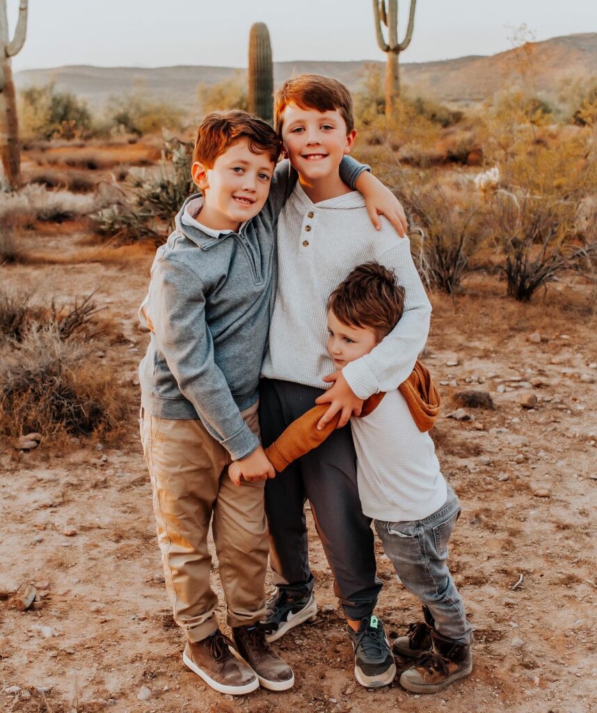 family photoshoot in the desert - This is our Bliss